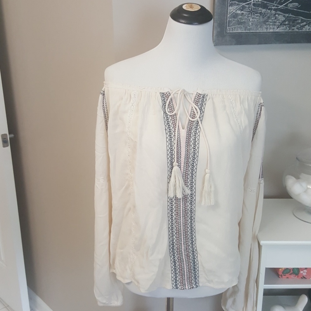Off the shoulder (optional) boho top